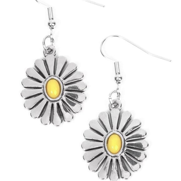 Paparazzi Jewelry Accessories - Delectably Daisy - Yellow Earrings - Vintage - Picture 2 of 4